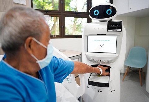 Robotic nursing assistant can take patients’ vital signs, freeing up nurses for other tasks